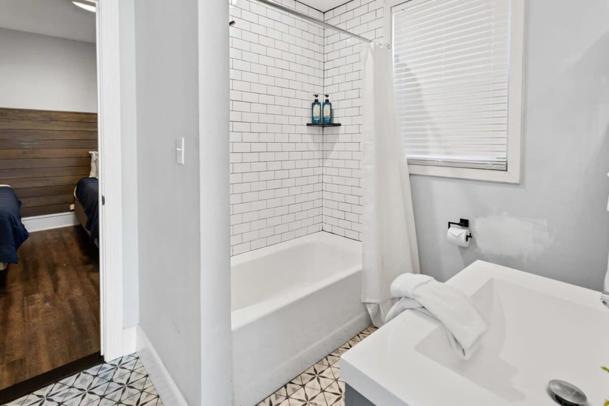 Modern 4Br 2Ba Apt Steps To The Beach Open Living 애틀랜틱시티 외부 사진