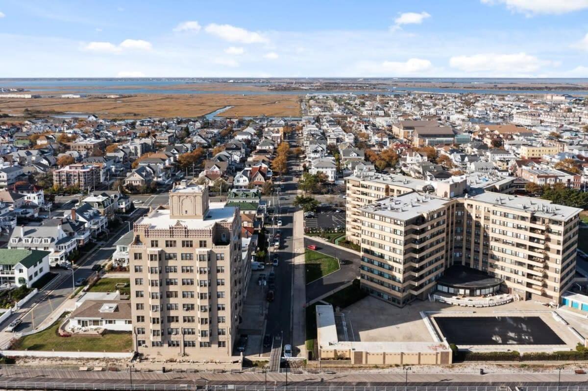 Modern 4Br 2Ba Apt Steps To The Beach Open Living 애틀랜틱시티 외부 사진